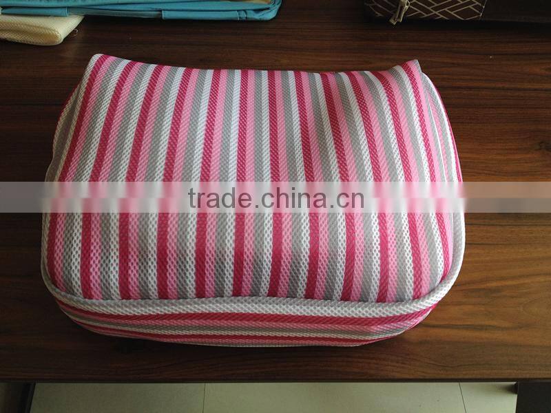 New trendy Multi-purpose Storage Stripe Curshion Fabric Big Zipper Travel Bag