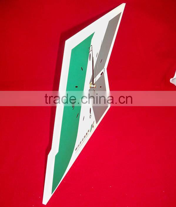 Acryl crystal wall clock