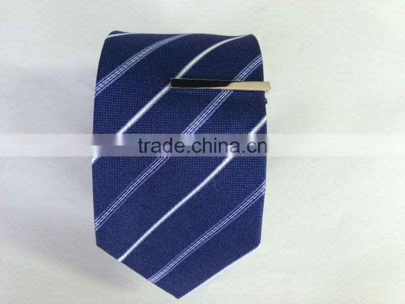Men's blue/white 100% silk tie with diagonal strip design