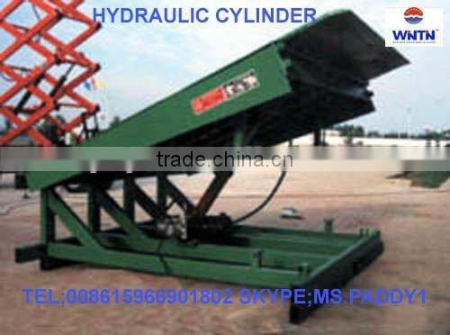 Two-way role lift truck hydraulic cylinder