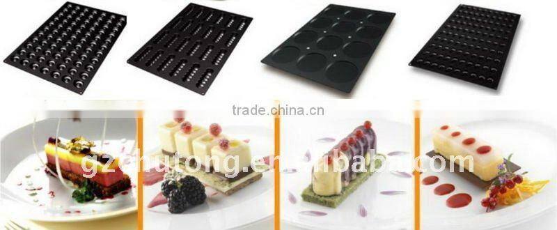 Non-stick carbon steel cake mould