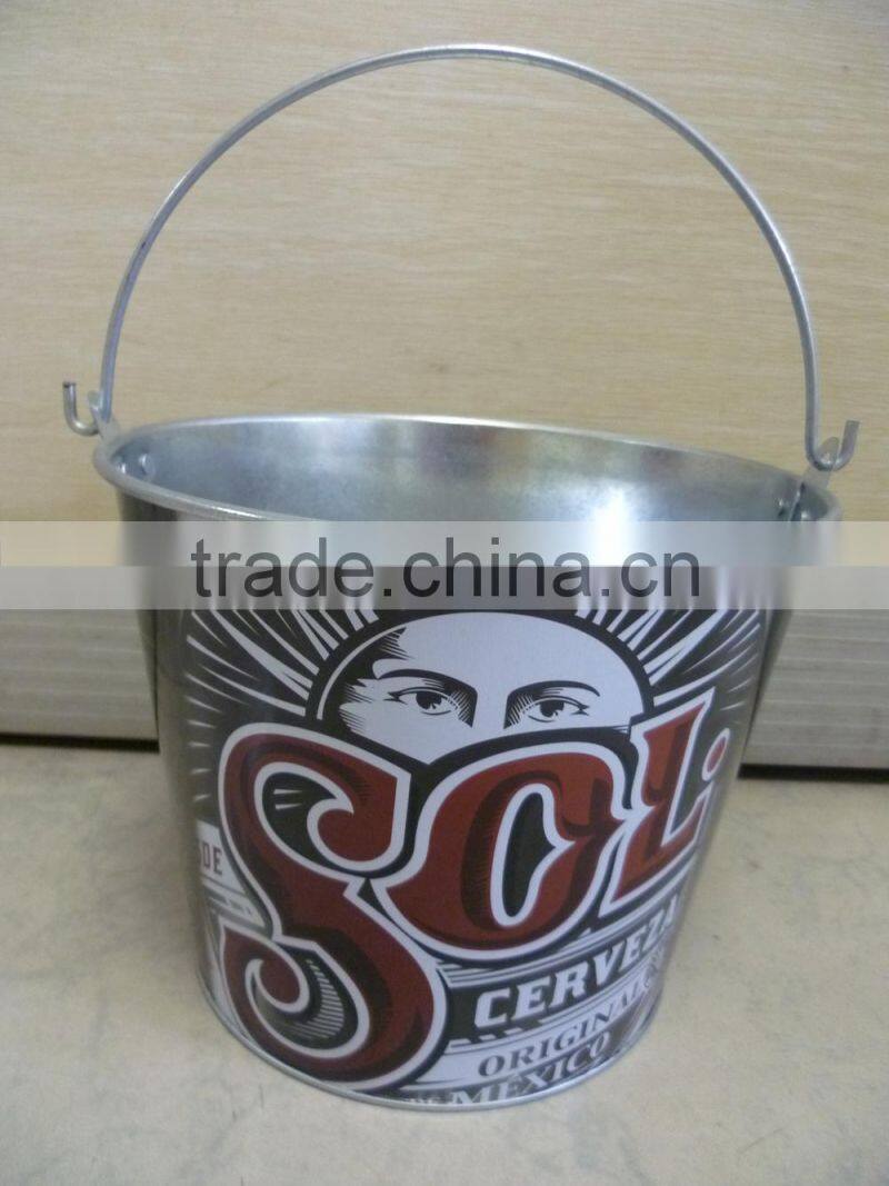 5 quart bucket with tin material