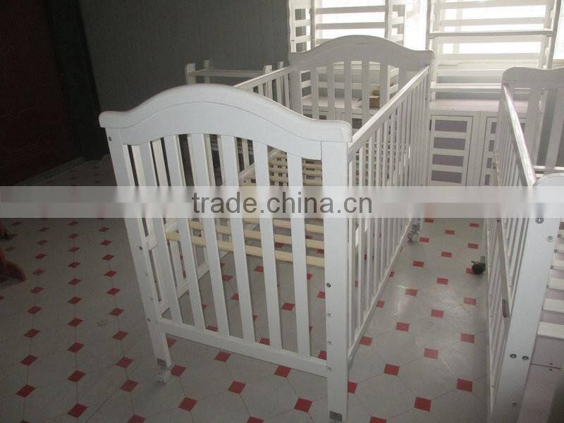 Qing dao solid wood baby crib baby cot bed