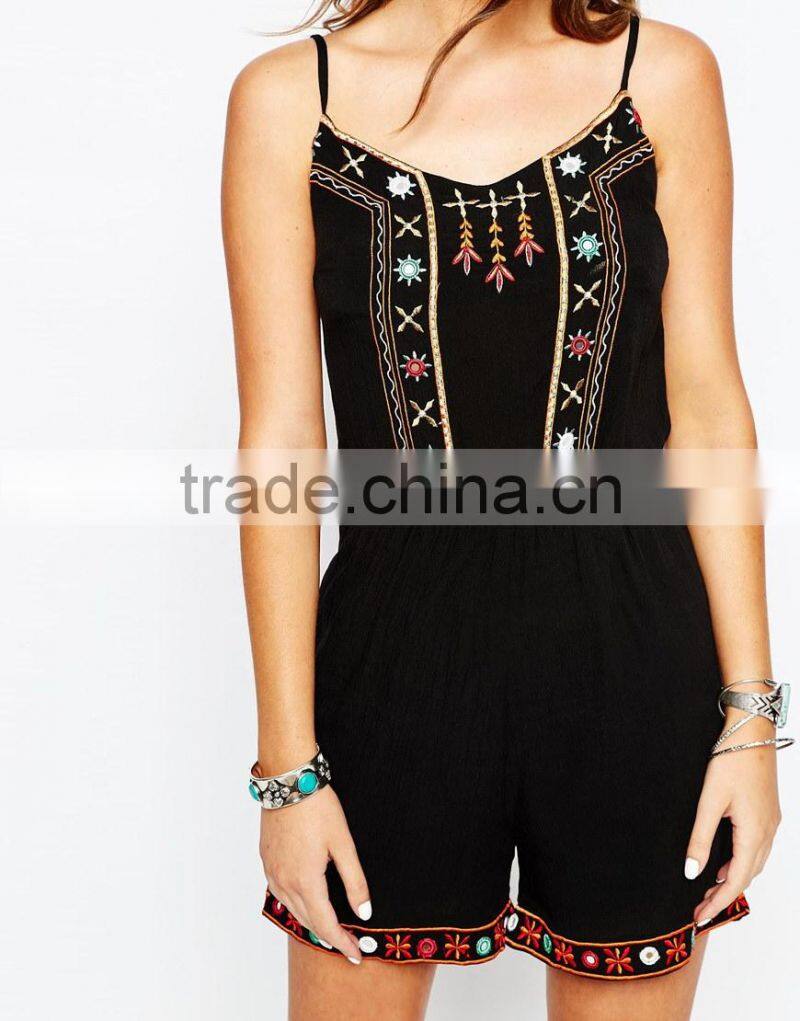 2015 fashionable hot sale OEM customized Embroidered Strappy Romper