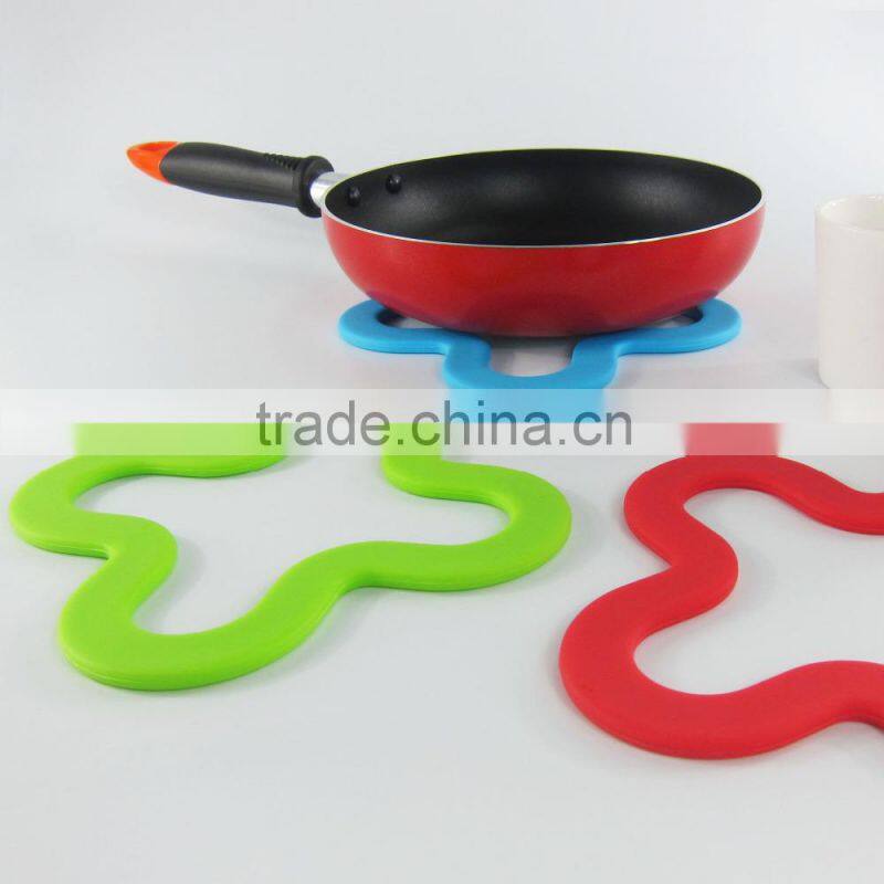 Wholesale heat insulation silicone coaster,silicone heat pad,durable silicone pot holder