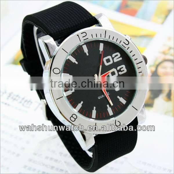 mens wrist sport silicone watch of good quality