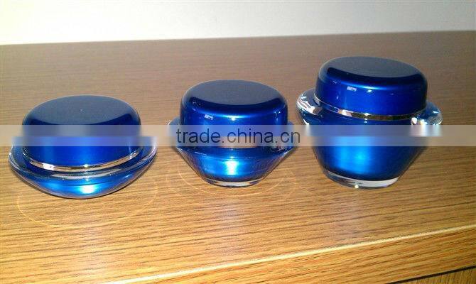 2013 New cosmetic plastic lotion bottle