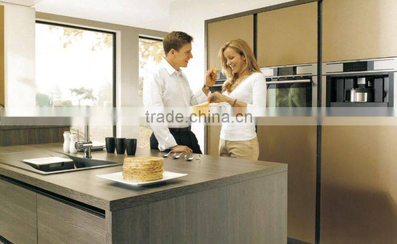 professional manufacturer of high quality kitchen cabinet with quartz countertop