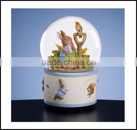 2015 hot souvenir fairy angel resin snowglobe