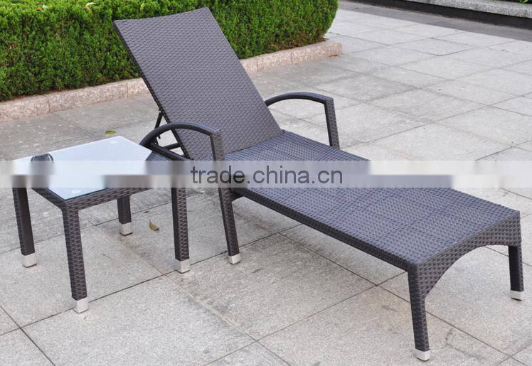 Wholesale Hot Selling Summer Outdoor Rattan Longue Chair in Garden