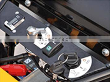 Driving type concrete finishing machine