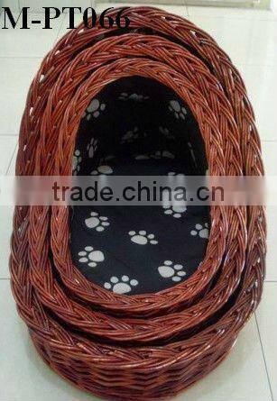 Oval wicker pet basket & carrier with gray cotton liner