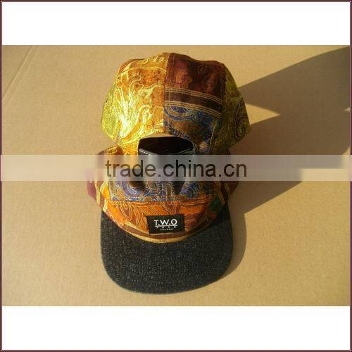 2015 fashin nwe produce floral 5 panel hats / cap with leather patch