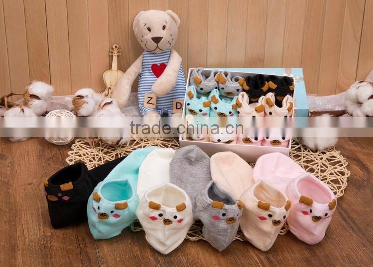 Wholesale 3D jacquard cartoon cute kid socks 100% cotton ankle socks