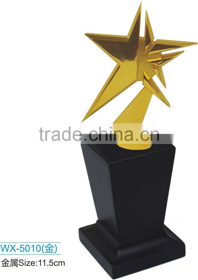 Professional custom Wood base trophy for winner