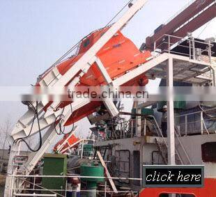 FRP totally enclosed free fall fire-protective lifeboat with davit