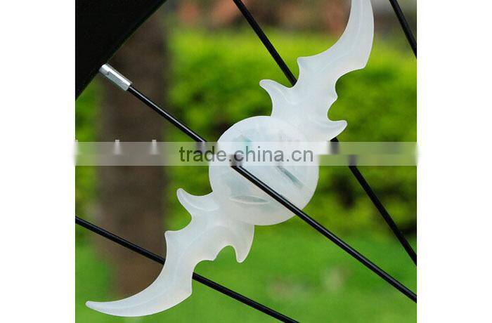 The bat spokes bicycle lights