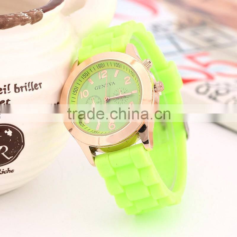 Hot selling fashion silicon wrist watch top brand mens watches cheap china supplier
