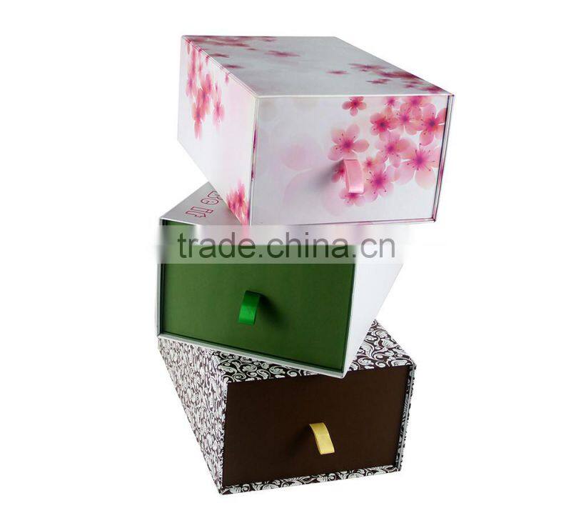 Wholesale cardboard folding gift box paper packaging box with ribbon