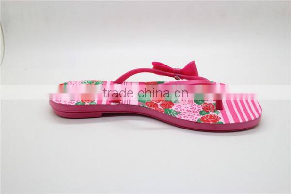 Top trendy sweet girls jelly slippers pvc flops hot flat jelly shoes sandals designer 2015 pvc beach sandals
