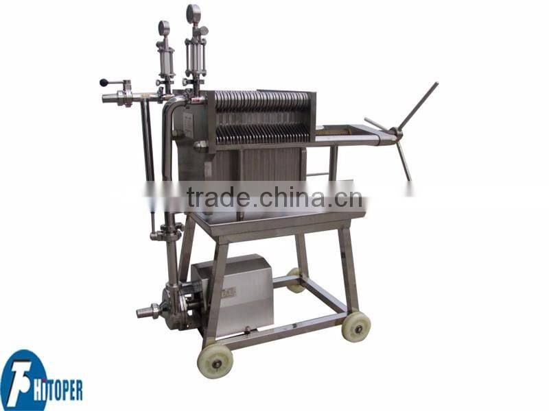 Fine membrane filter press for filtering used oil