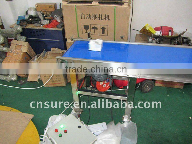 food packing conveyor