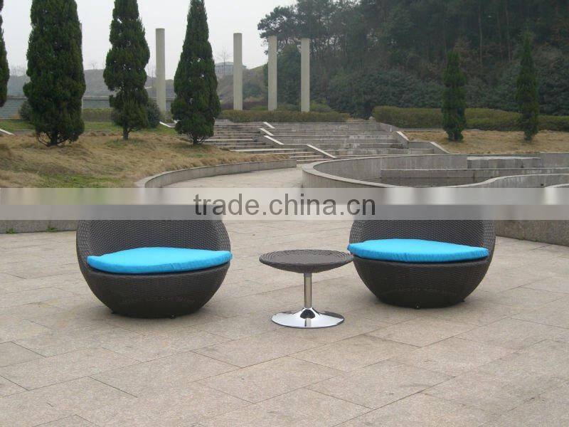 rattan coffee table and chairs for patio, yard, coffee shop