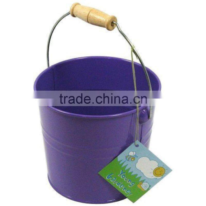Metal Garden Water Bucket