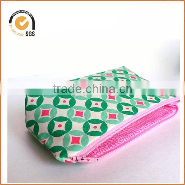 Green Geometric Makeup Bag By Chiqun Dongguan CQ-H02021