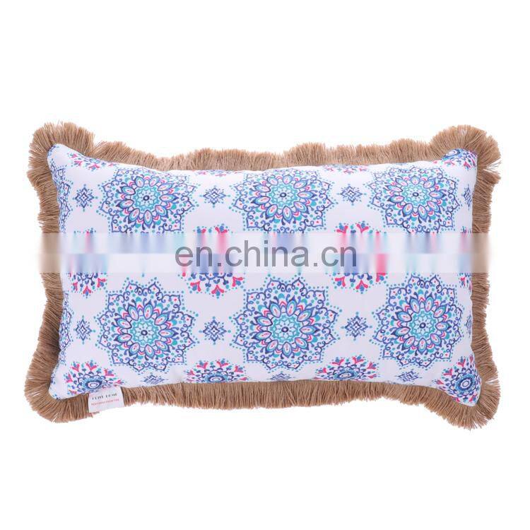Factory Supply Waterproof Durable Blue Comfort Classics Flower Screen Printing Outdoor Pillows with Jute Fringes