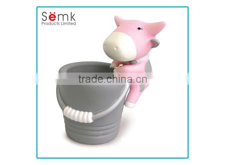 2016 Hot sale custom made animal shape cute cow fancy table desk pen holder