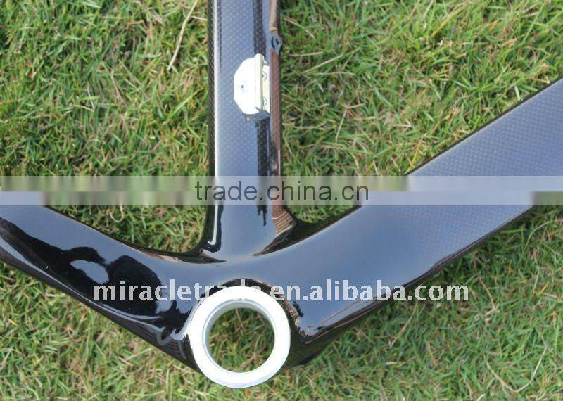Carbon bicycle road frame inner carble routing road carbon frame