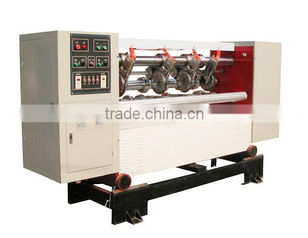 Automatic corrugated cardboard manufacturing machine