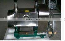 LOWER PRICE HIGH QUALITY TABLE TYPE SUGARCANE JUICE MACHINE