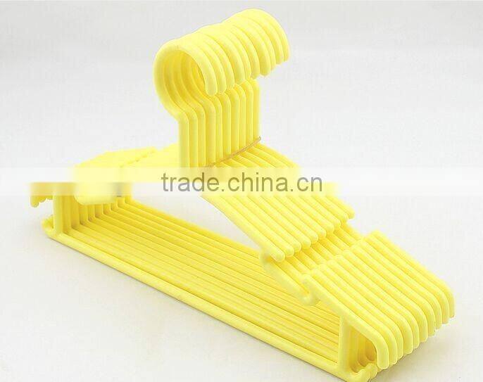 factory supply cheap plastic laundry hanger