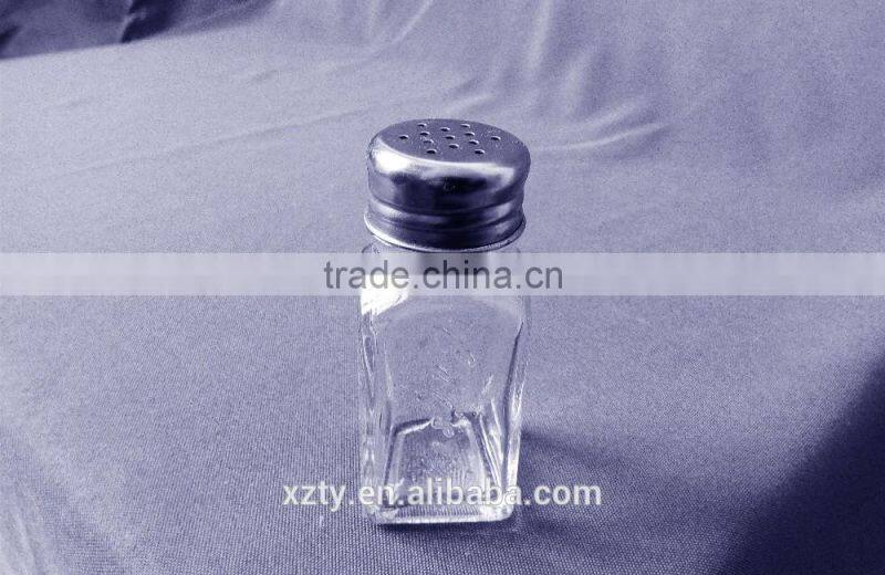 65ml square glass jar with screw perforated iron lid for pepper ground