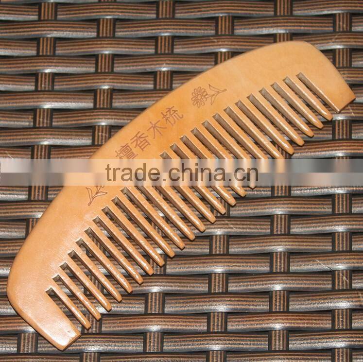 Wholesale Different Shape Of Natural Sandalwood Comb Popular Natural Health Care Comb Anti-static Peach Wood Hair Comb