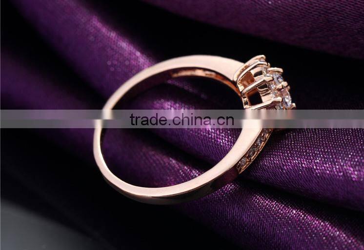 Wholesale Stock Small Order Fashion women Flower Zircon Rings
