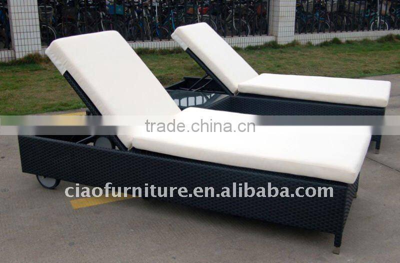 wholesale garden poolside lounge furniture rattan lounge chair