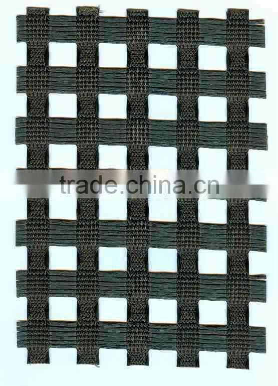 Bitumen coated fiberglass geogrid