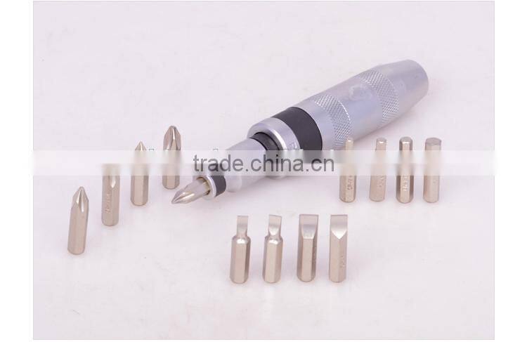 Percussive drilling bit