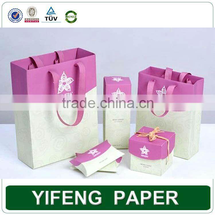 2015 wholesale decorative luxury recyclable fashion gift paper bags with your own logo