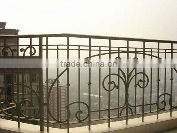 2014 Top-selling modern wrought iron fancy balcony railing