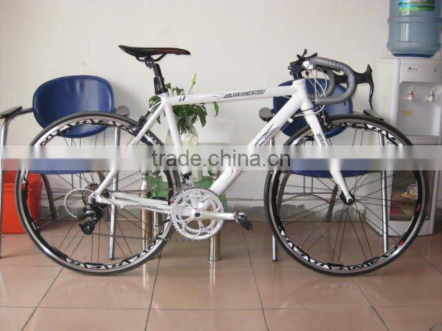 2015 Hard Tail all Aluminum Alloy Goat handle road bike