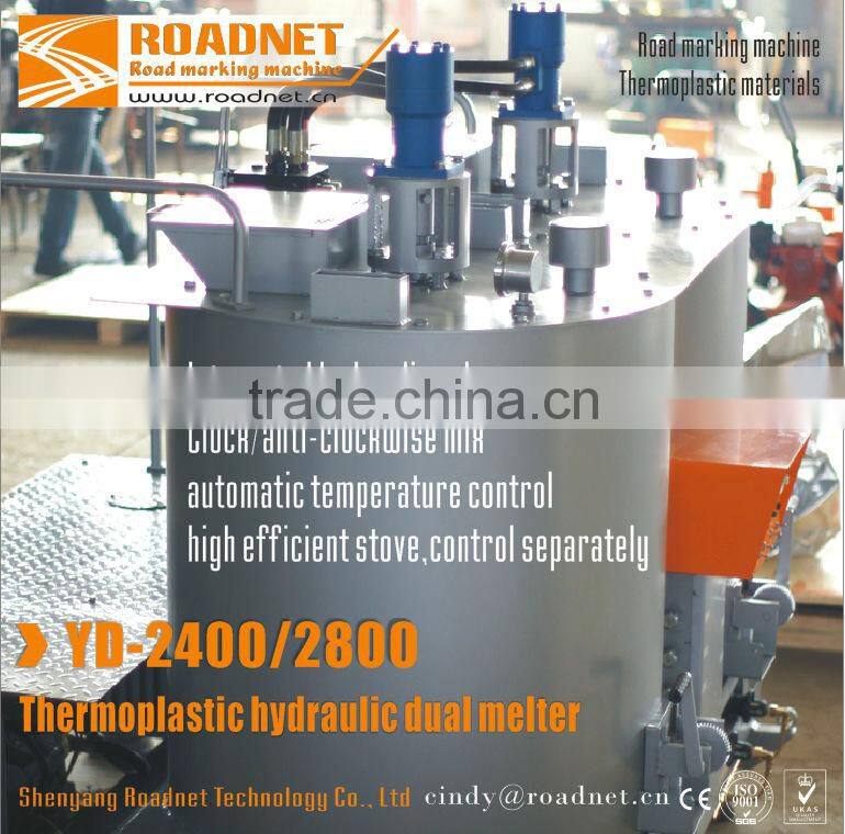 Twin tank thermoplastic kneader