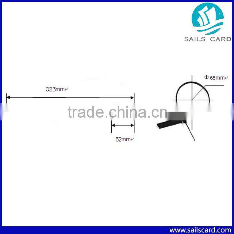 Electronic RFID seal tag with chip for freight tracking