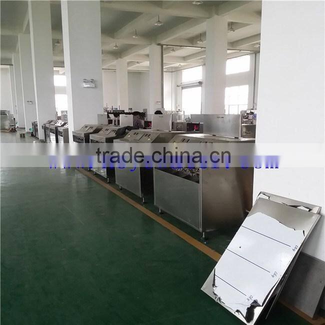 shaped pouch filling and sealing machine for grape juice