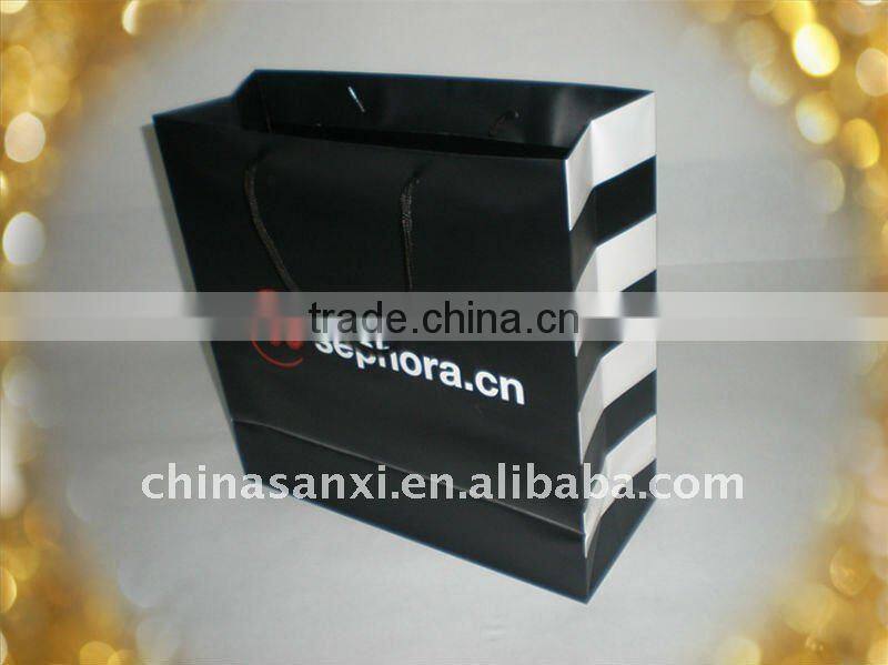 Paper bag in packaging & printing wholesale by paper bag manufacturer