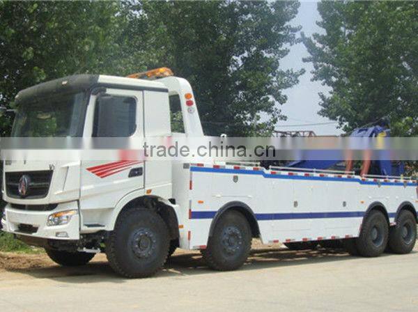 NorthBenz integrated towing and lifting wrecker