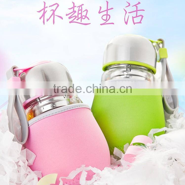 wholesale Creative big belly penguins cup glass cup diving silicone strap Penguin tea glass